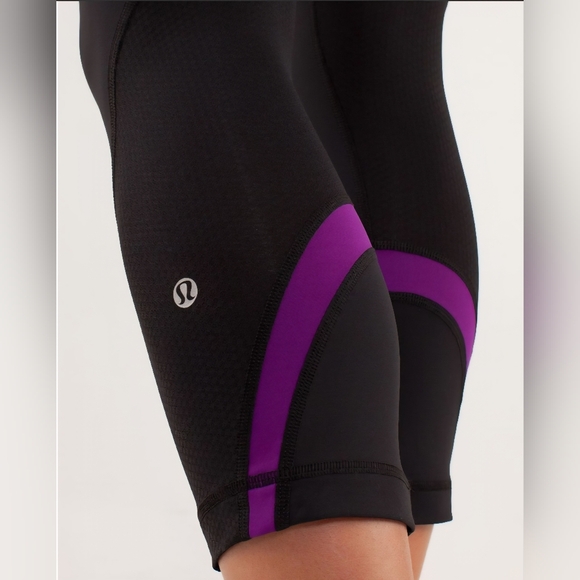 Lululemon Run Inspire Crop II Leggings in Black & Tender Violet - Picture 5 of 9